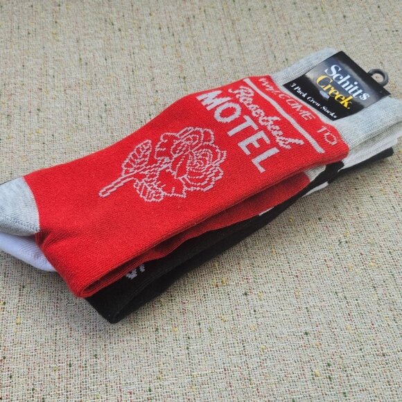 set of 3 Socks Schitts Creek Men Crew Sock Red/Black/White Socks New - Picture 1 of 10
